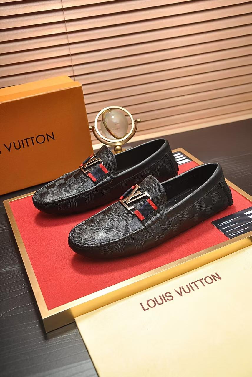 Luxury Monogram Leather Loafers – Classic Comfort & Style