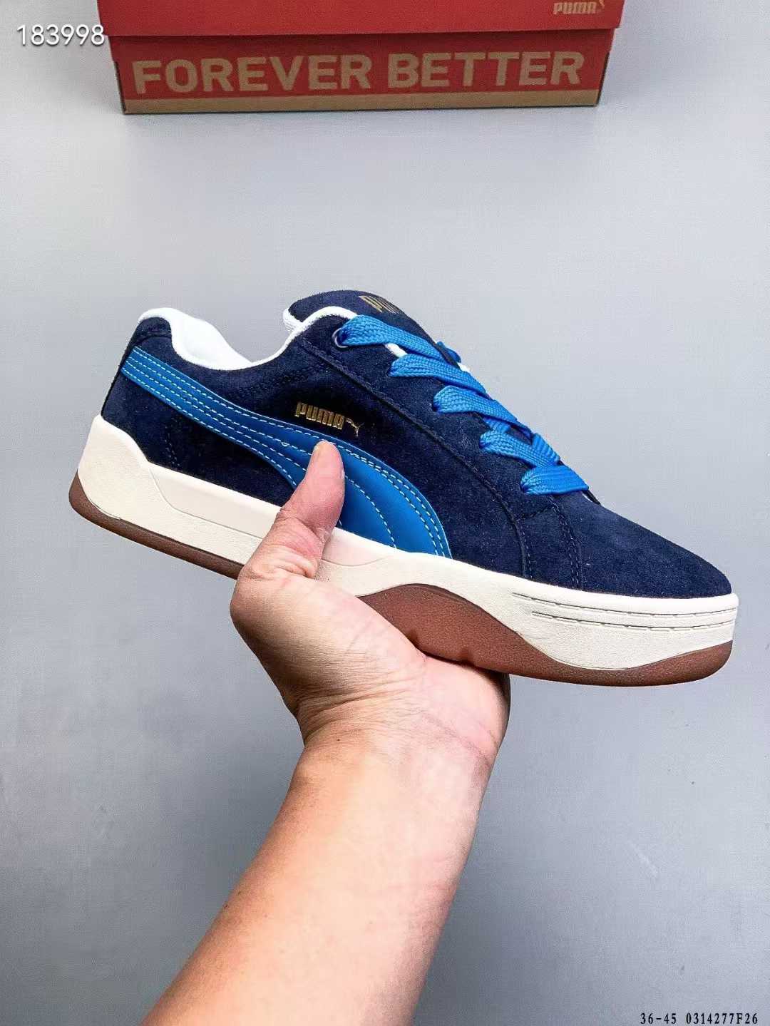 Classic Suede Low-Top Sneakers (Unisex)