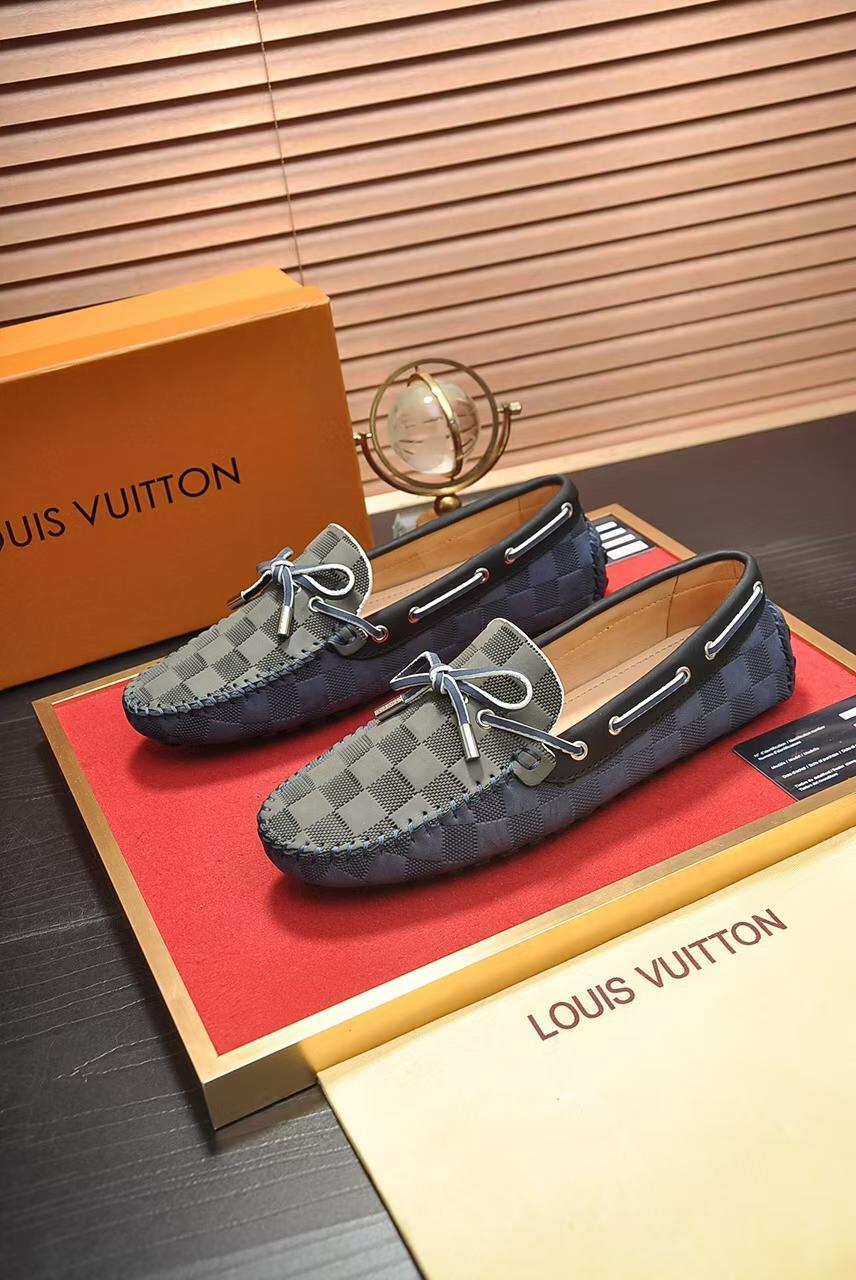 Luxury Monogram Leather Loafers – Classic Comfort & Style