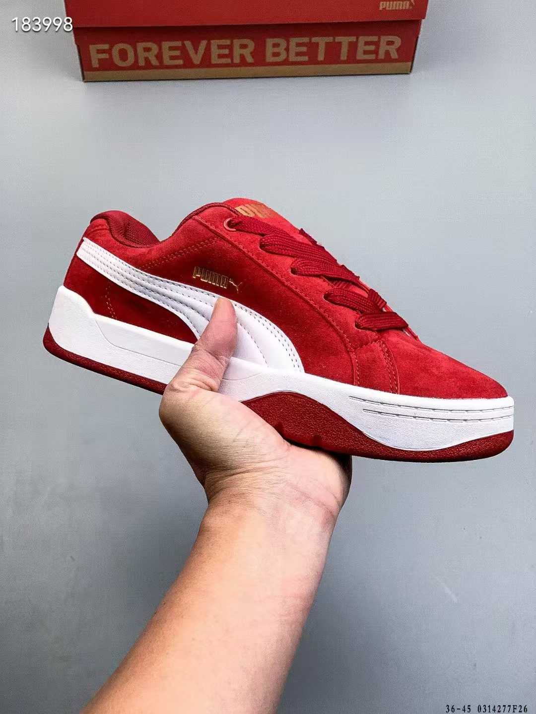 Classic Suede Low-Top Sneakers (Unisex)