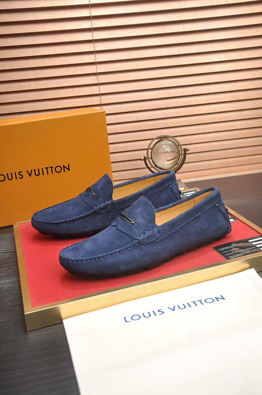 Luxury Monogram Leather Loafers – Classic Comfort & Style