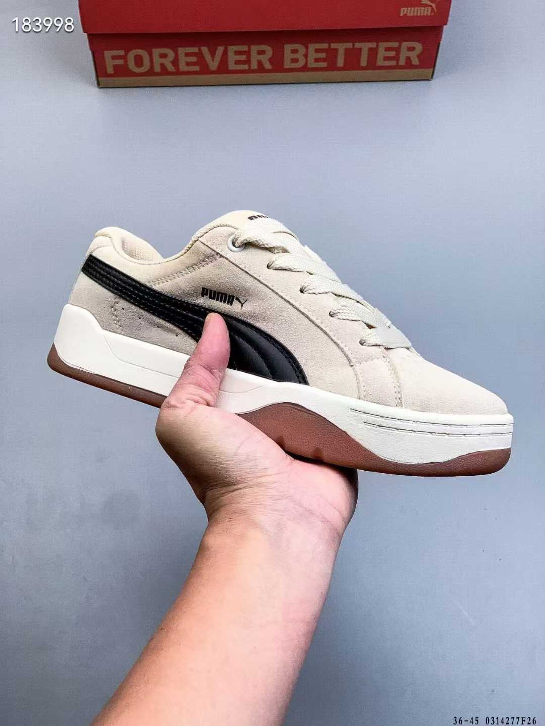 Classic Suede Low-Top Sneakers (Unisex)