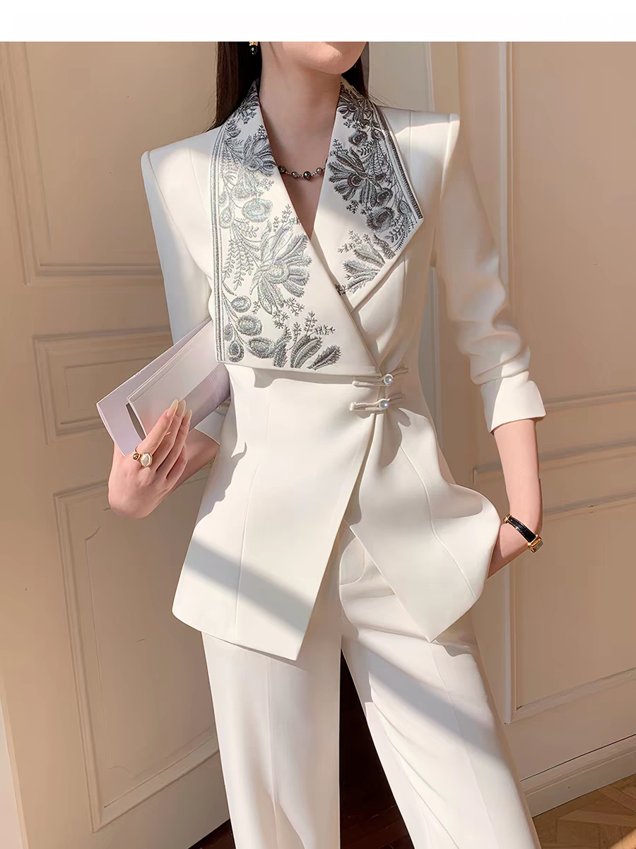 Chic tailored pantsuit