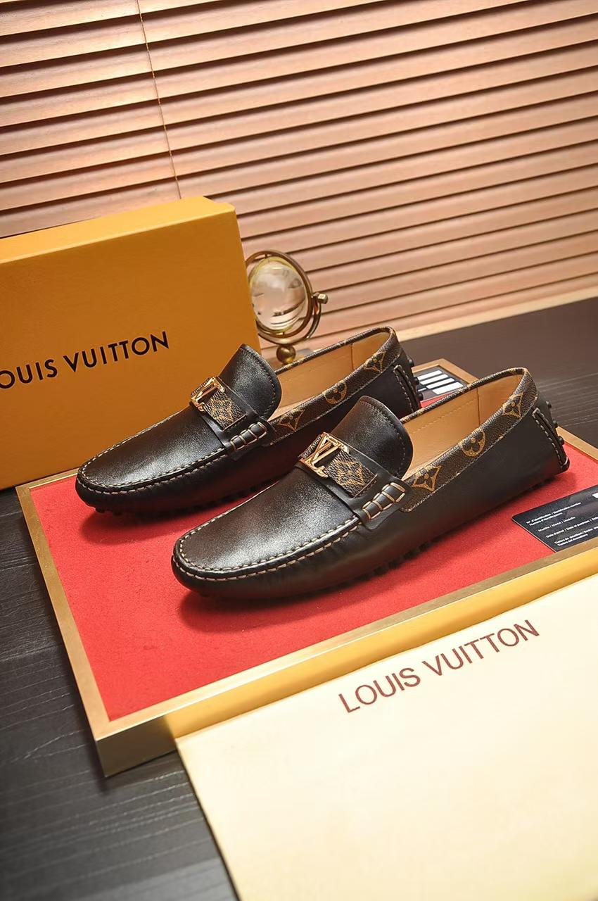 Luxury Monogram Leather Loafers – Classic Comfort & Style
