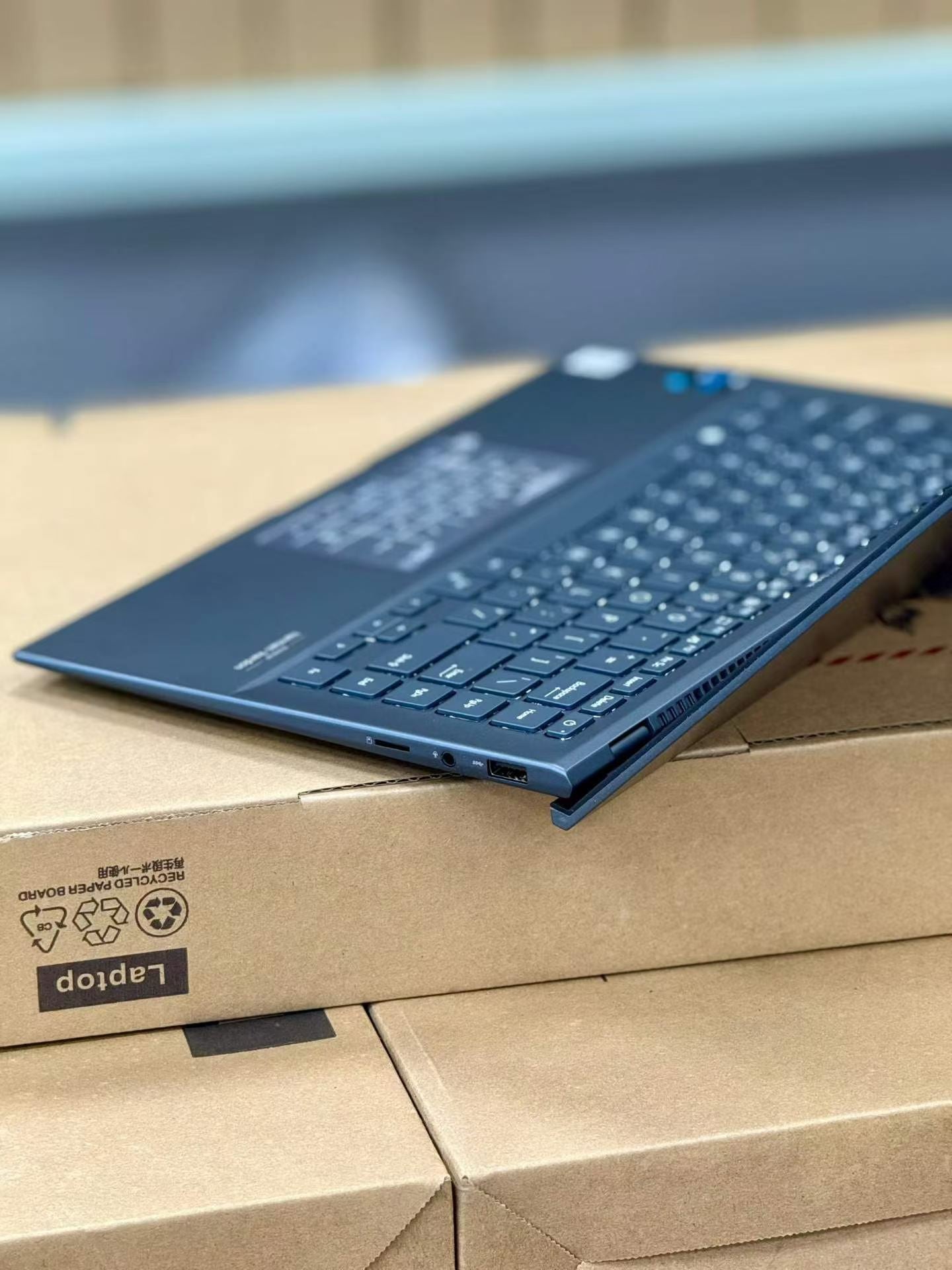 ASUS ZenBook Ultra-Slim Laptop – Premium Performance & Style