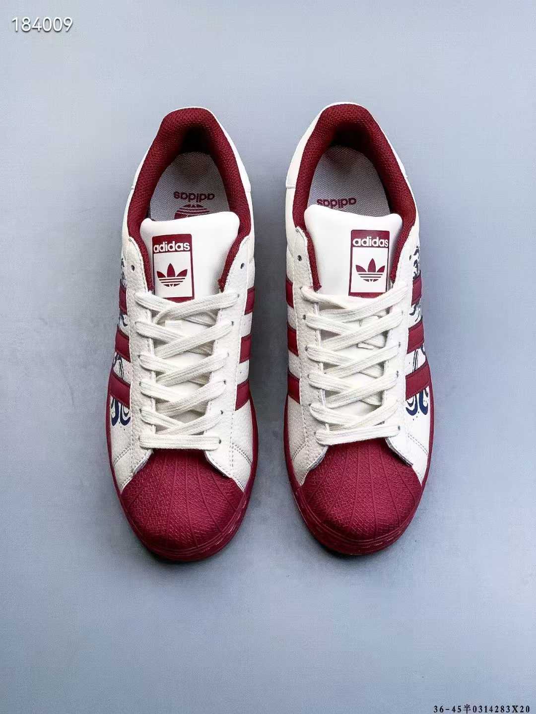 Retro Striped Low-Top Sneakers (Unisex)